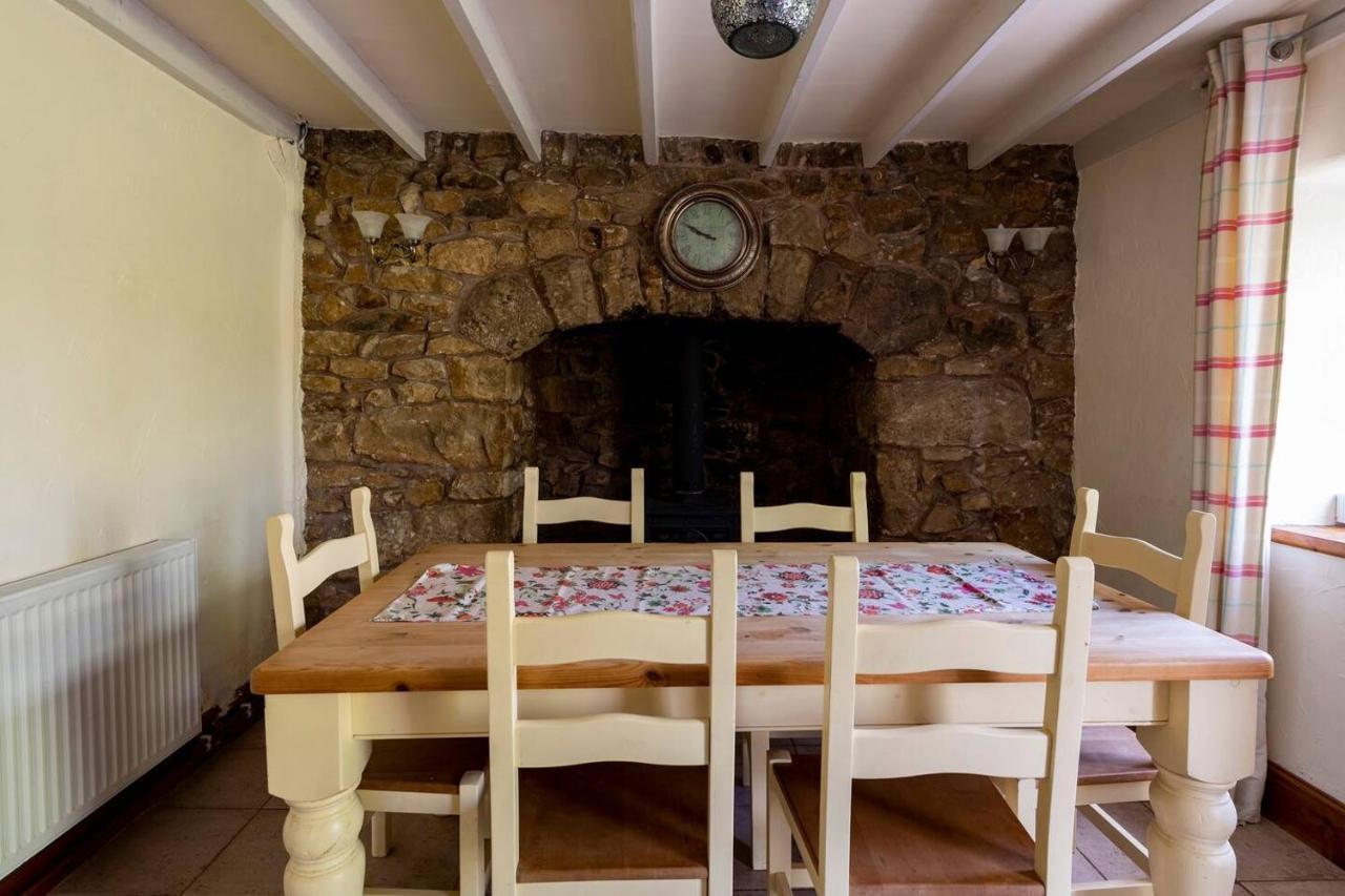 Llys Onnen - North Wales Holiday Cottage Mold Eksteriør billede